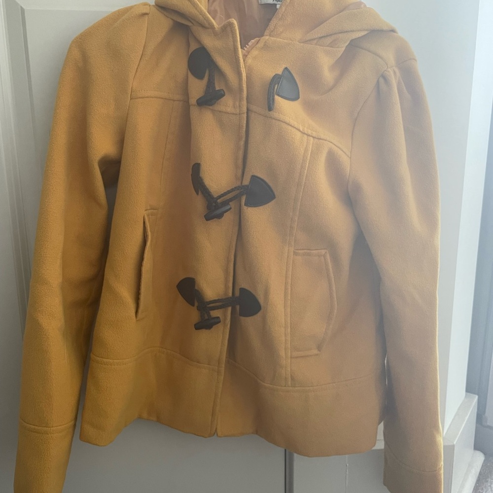 Yellow pea coat